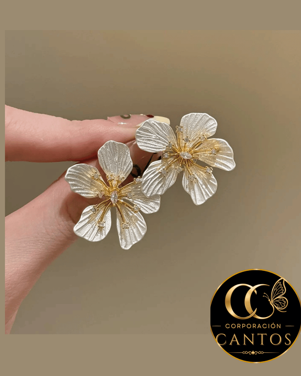 Aretes Flor Radiante Nácar & Dorado (Acero 316L)